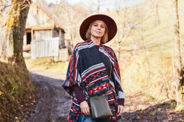 Poncho chic pour toutes saisons chez couanth